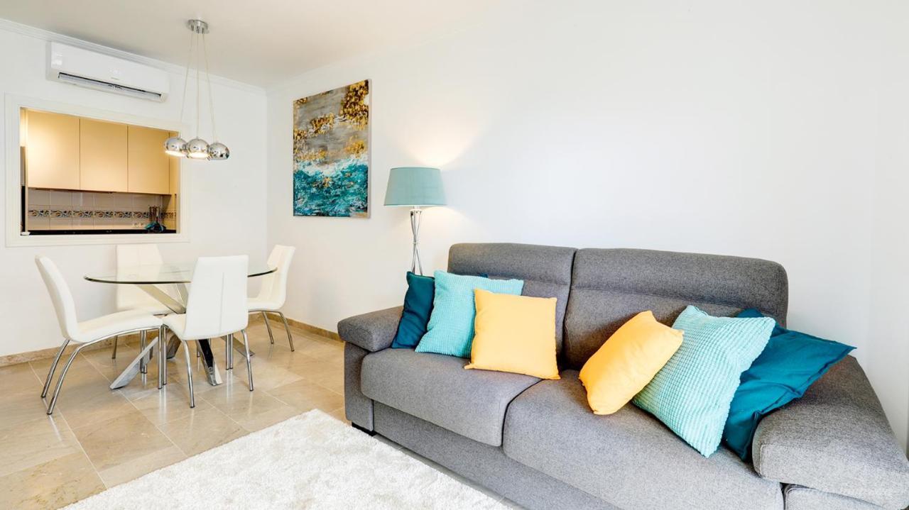 Cozy Apartment Overlooking Estepona'S Marina! Екстер'єр фото