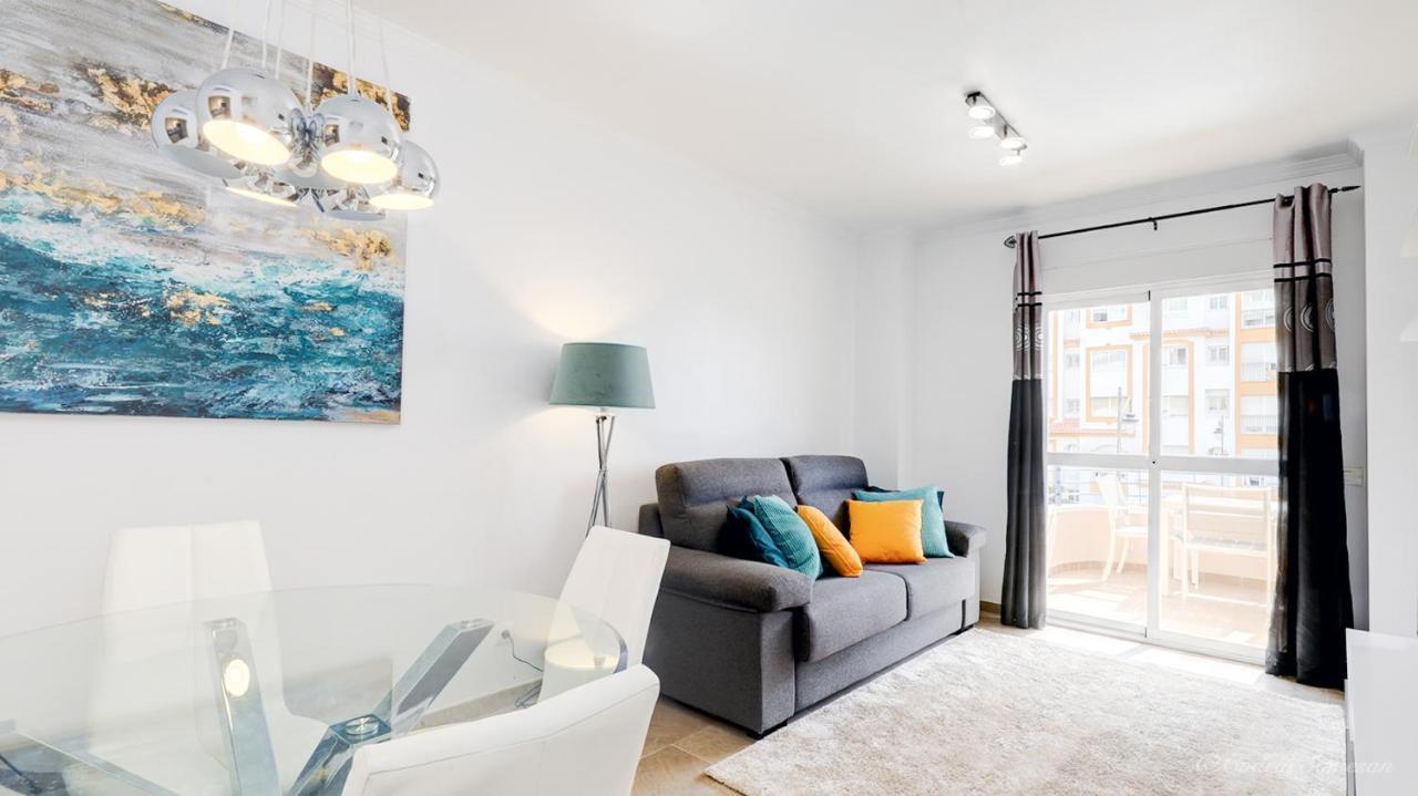 Cozy Apartment Overlooking Estepona'S Marina! Екстер'єр фото