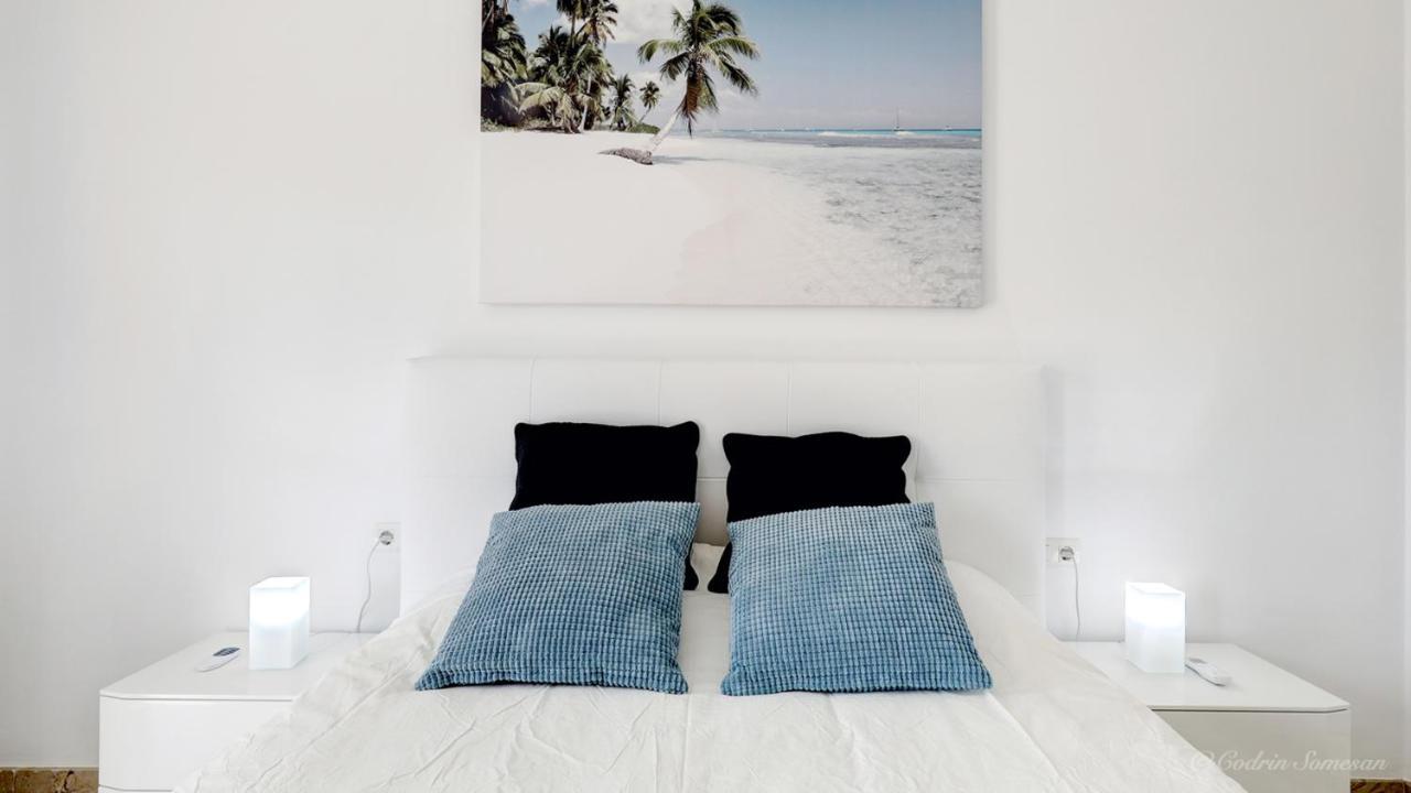 Cozy Apartment Overlooking Estepona'S Marina! Екстер'єр фото