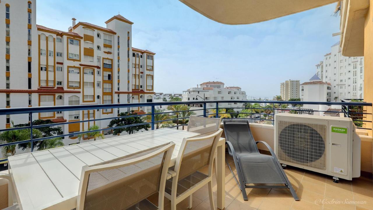 Cozy Apartment Overlooking Estepona'S Marina! Екстер'єр фото
